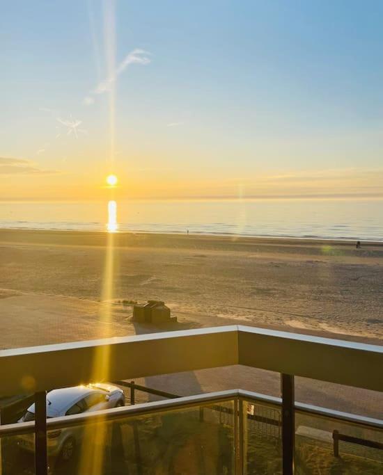 Appartement Vue Frontale Mer, 4 Personnes Bray-Dunes Exterior foto